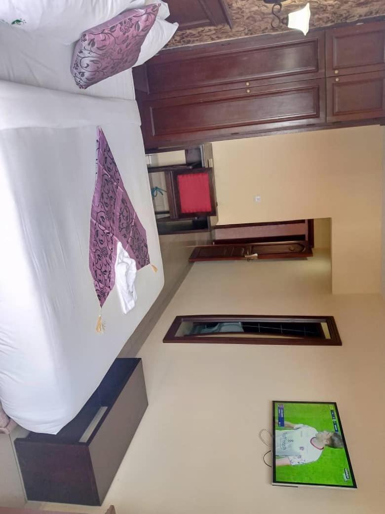 Hotel Vallee Des Princes 杜阿拉 外观 照片